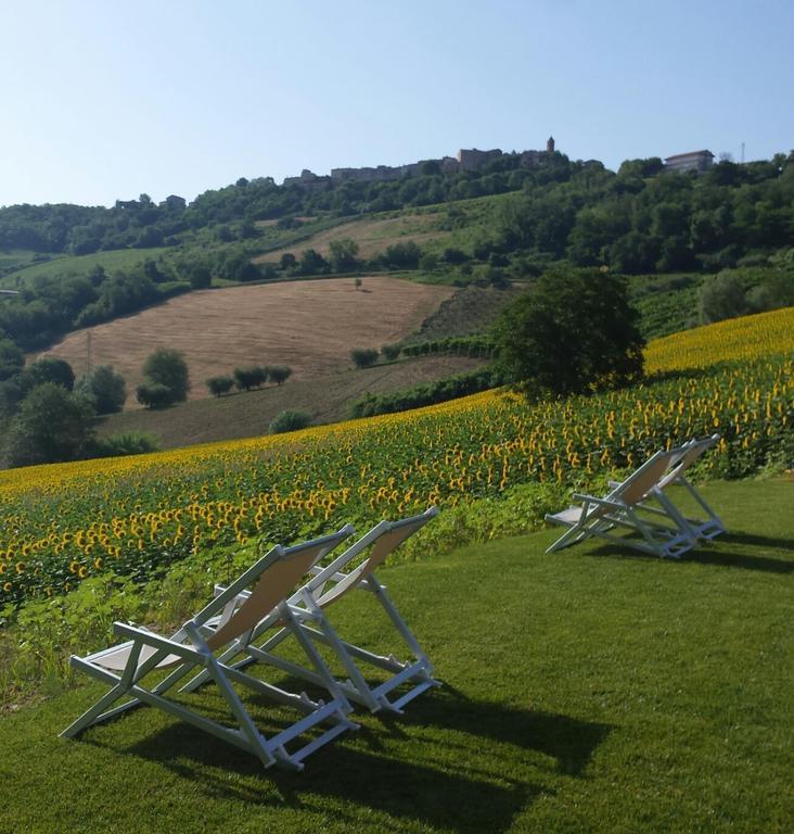 شقة Agriturismo Annarella Carassai المظهر الخارجي الصورة